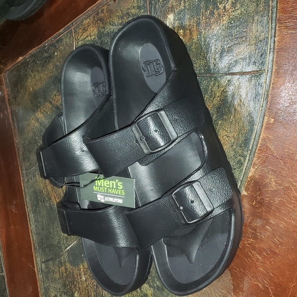 BRAND NEW MEN'S SLIDES SIZE S 7/8 - Picture 2 of 2